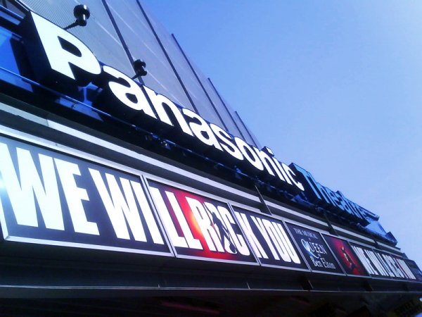 we_will_rock_you_800.jpg