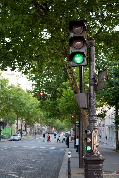 Traffic Light: Paris