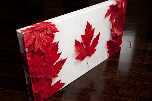 Maple Leaf Flag Giveaway